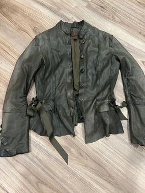 Danier Olive Green Leather Button-Front Jacket with Waist Ties